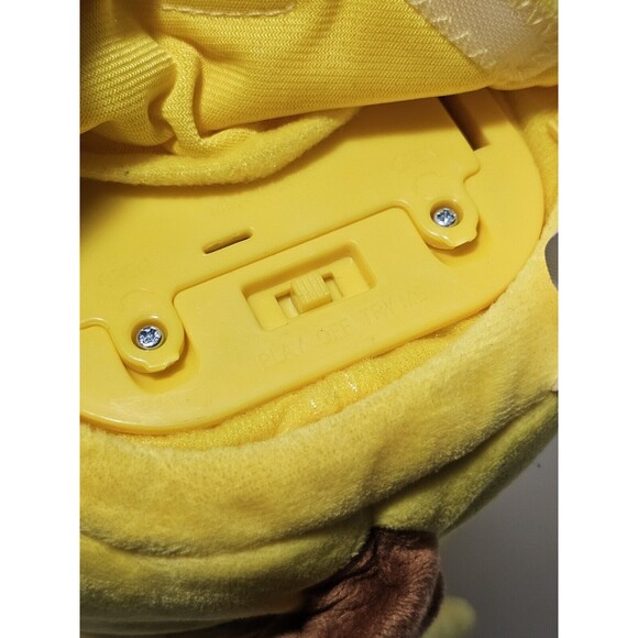 Pikachu Official Pokemon My Friend Tomy 2021 Talking & Light Up Cheeks Plush Toy - Picture 8 of 12